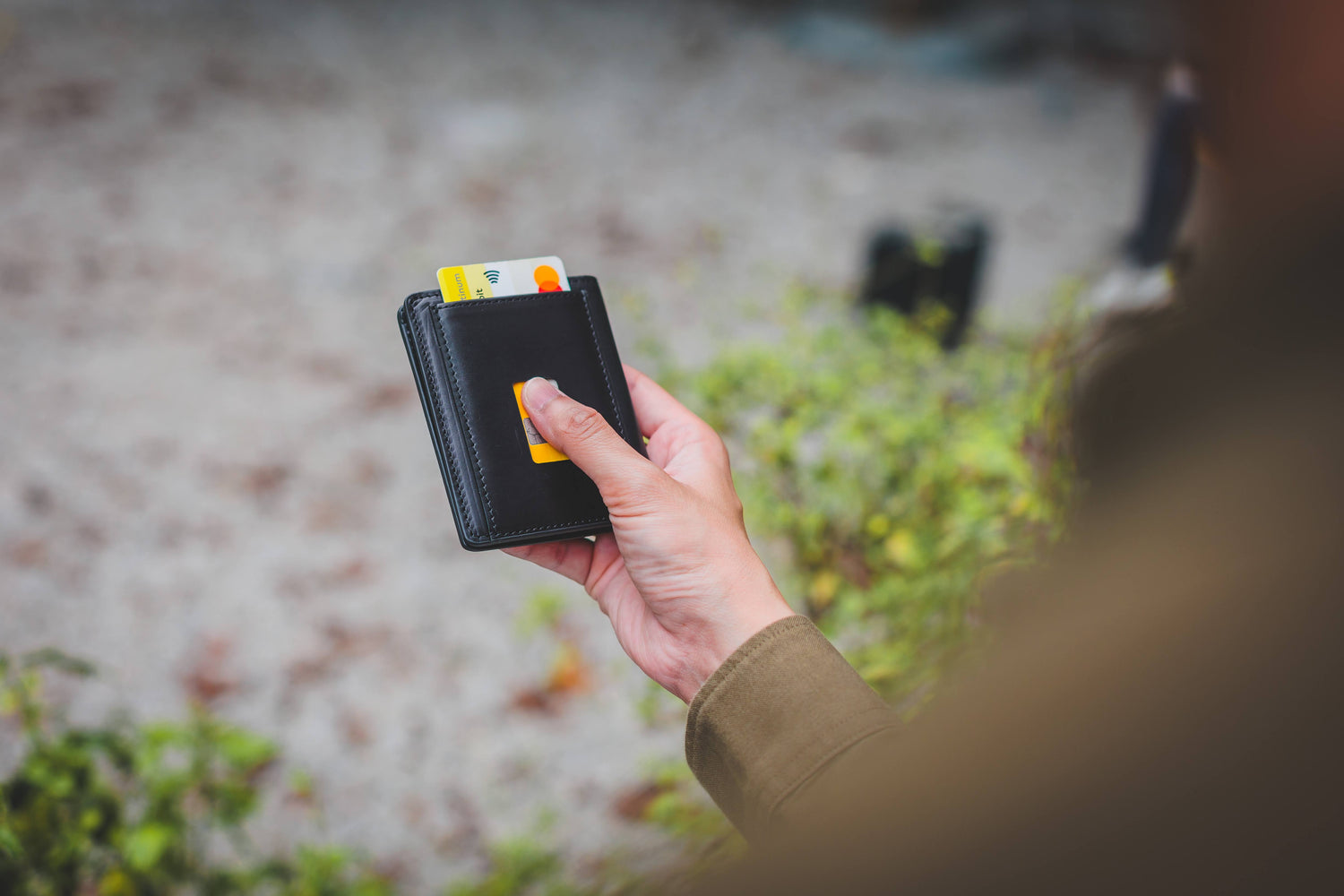 Hansei Wallet in Calf Full Grain Leather With Quick Access Slot