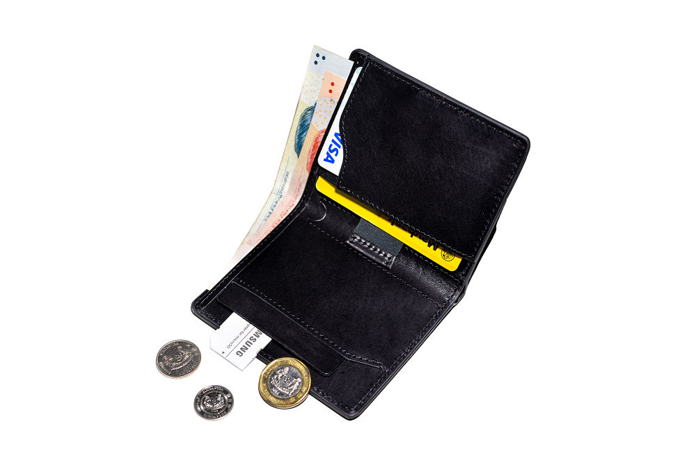 hansei wallet in calf leather