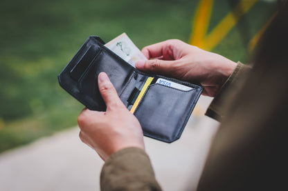 Kaizen Wallet in Calf Full Grain Leather Showing Cash Slot